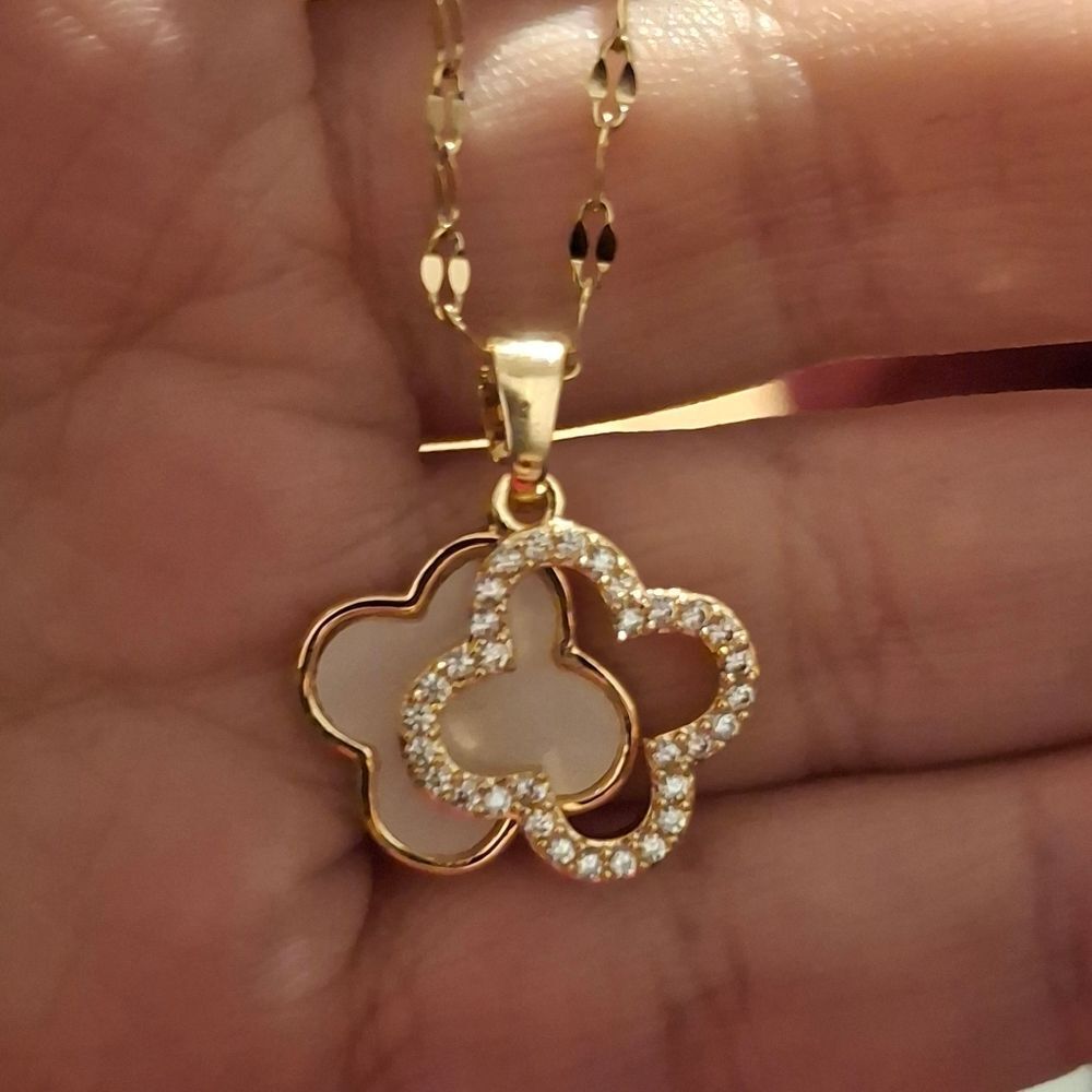 18K Gold Plated Diamond White Clover Necklace - Picture 3 of 5